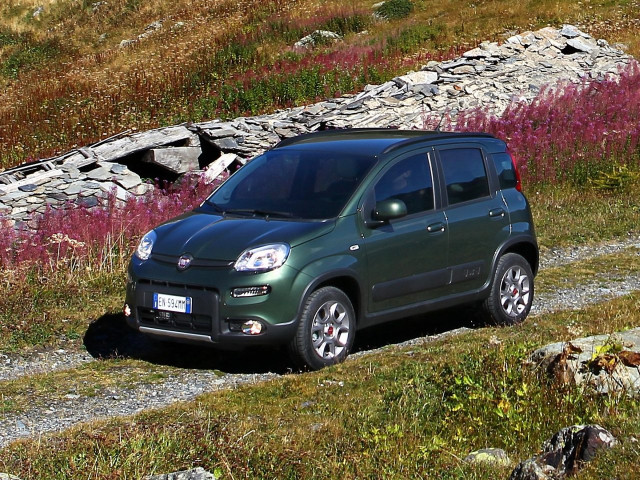 Fiat Panda 0.9 MT 4x4 (85 л.с.) - III 2011 – н.в., хэтчбек 5 дв.