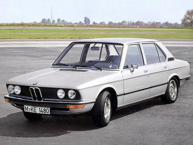 BMW 5 серии 2.0 MT (125 л.с.) - I (E12) 1972 – 1976, седан