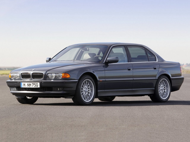 BMW 7 серии 3.5 MT (235 л.с.) - III (E38) Рестайлинг 1998 – 2001, седан