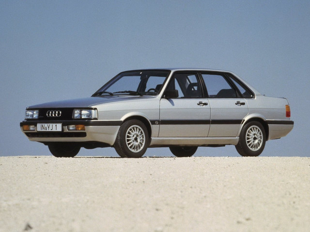 Audi 90 2.3 AT 4x4 (136 л.с.) - I (B2) 1984 – 1987, седан