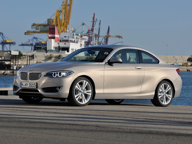 BMW 2 серии 2.0D AT (224 л.с.) - F22 2014 – 2017, купе