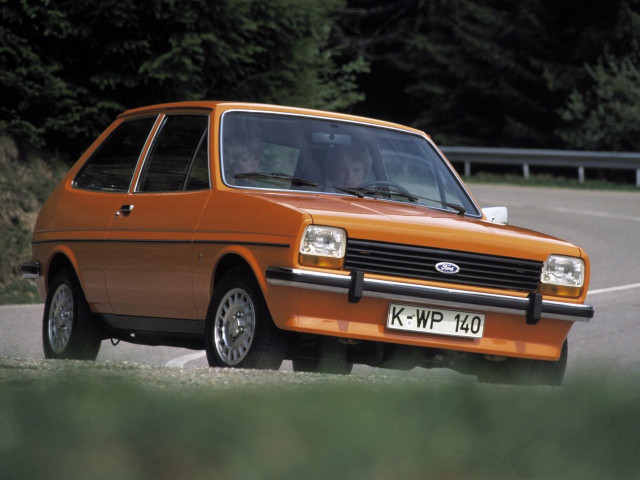 Ford Fiesta 1.3 MT (66 л.с.) - Mk1 1976 – 1983, хэтчбек 3 дв.