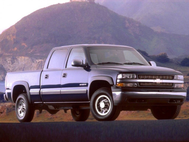 Chevrolet Silverado 4.9 MT (278 л.с.) - I (GMT800) 1998 – 2003, пикап двойная кабина