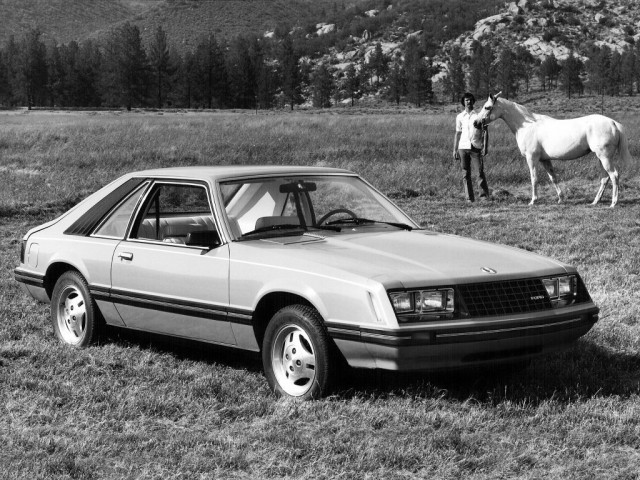 Ford Mustang 5.0 MT (228 л.с.) - III 1978 – 1986, хэтчбек 3 дв.