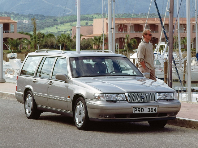 Volvo 960 3.0 AT (204 л.с.) - I Рестайлинг 1994 – 1997, универсал 5 дв.