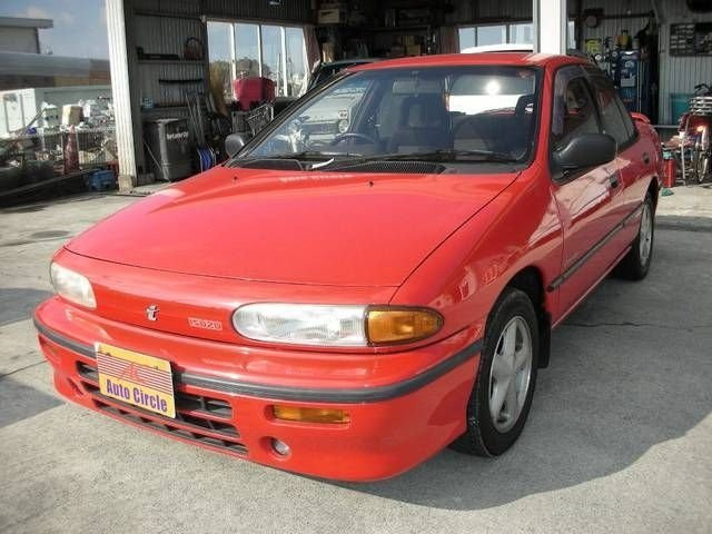 Isuzu III седан 1990-1993