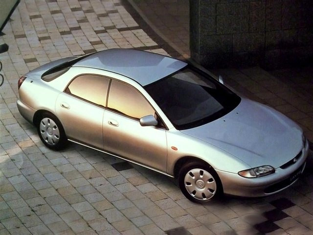 Mazda Lantis 2.0 MT (170 л.с.) -  1993 – 1997, седан