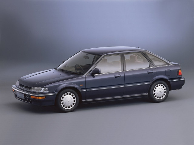 Honda Concerto 1.6 MT (122 л.с.) -  1988 – 1994, хэтчбек 5 дв.