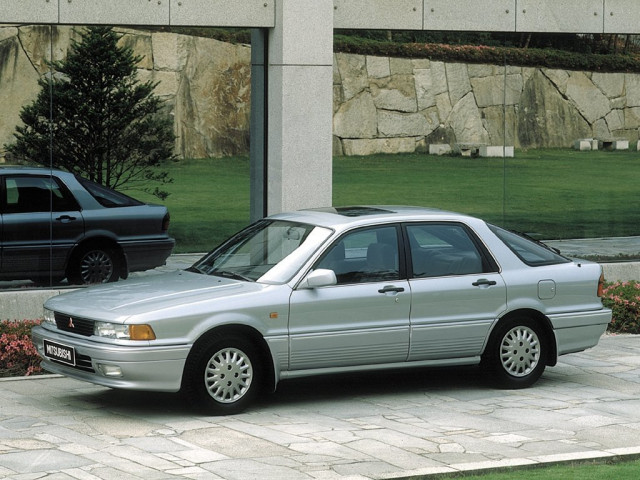Mitsubishi Galant 1.8 MT (86 л.с.) - VI 1987 – 1992, хэтчбек 5 дв.
