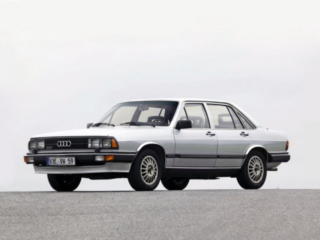 Audi 200 2.2 MT (170 л.с.) - I (C2) 1979 – 1982, седан