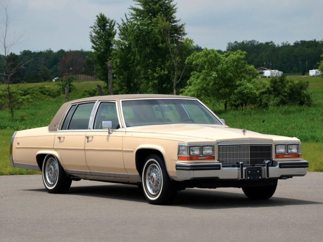 Cadillac Brougham 5.1 AT (173 л.с.) -  1987 – 1992, седан