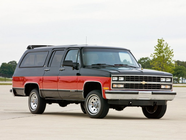 Chevrolet Suburban 6.3D AT (155 л.с.) - VIII 1973 – 1991, внедорожник 5 дв.