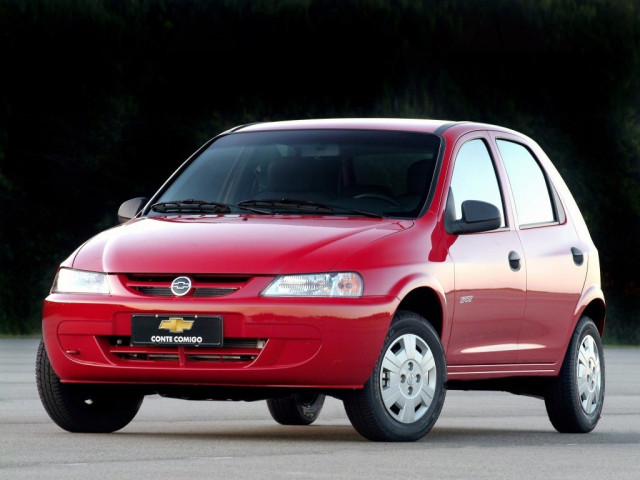 Chevrolet Celta 1.0 MT (60 л.с.) -  2000 – 2006, хэтчбек 3 дв.