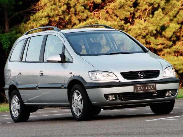 Chevrolet Zafira 2.0 MT (116 л.с.) -  2001 – 2012, компактвэн