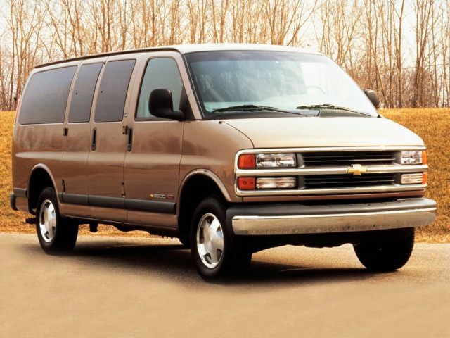 Chevrolet Express 5.8 AT (250 л.с.) - I 1996 – 2002, минивэн