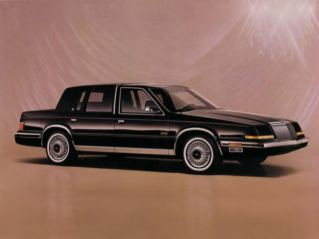 Chrysler Imperial 3.4 AT (147 л.с.) - VII 1990 – 1993, седан