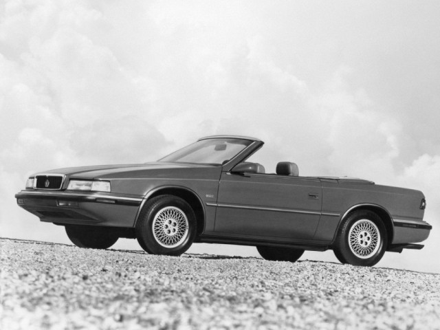 Chrysler TC by Maserati 2.3 MT (203 л.с.) -  1989 – 1991, кабриолет