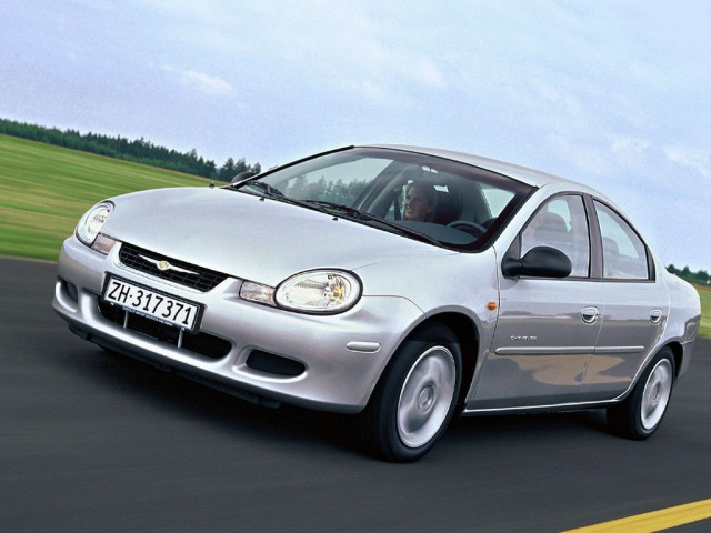 Chrysler Neon 2.0 AT (133 л.с.) - II 1999 – 2004, седан