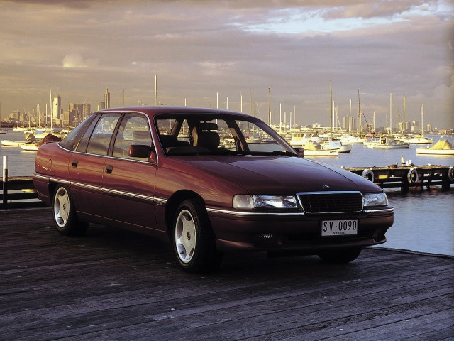 Holden Statesman 3.8 AT (175 л.с.) - I 1990 – 1998, седан