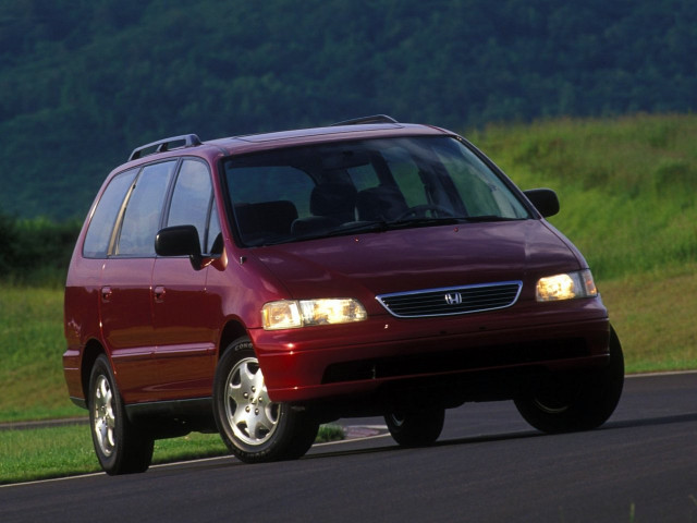 Honda Odyssey (North America) 2.2 AT (150 л.с.) - I 1994 – 1998, минивэн
