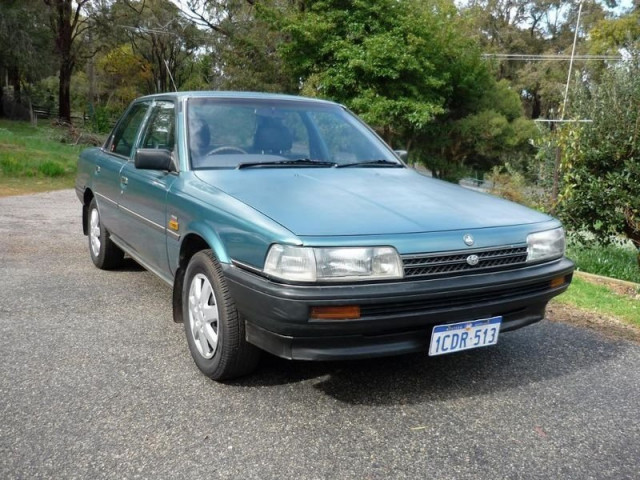 Holden седан 1991-1996