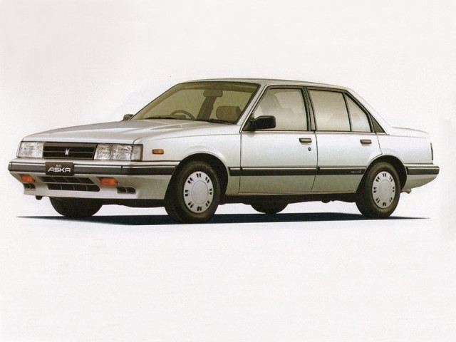 Isuzu Aska 2.0D MT (66 л.с.) - I 1983 – 1989, седан