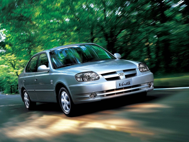 Hyundai Verna 1.5 AT (91 л.с.) - I 1999 – 2005, седан