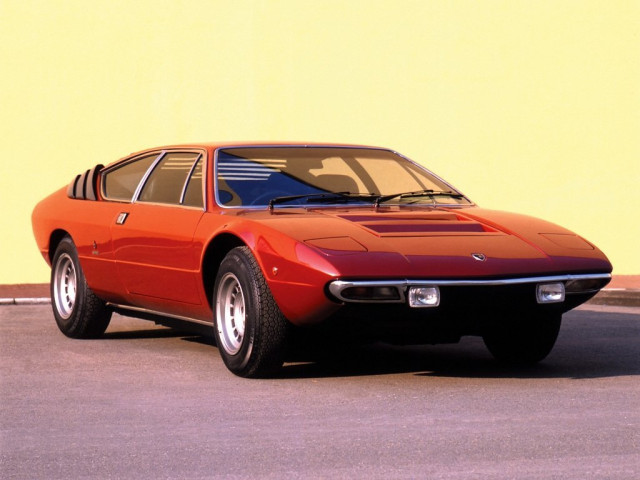 Lamborghini Urraco 3.5 AT (255 л.с.) -  1972 – 1981, купе
