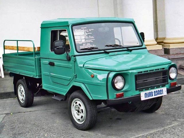 ЛуАЗ 1302 Волынь 1.1 MT 4x4 (53 л.с.) -  1990 – 2001, внедорожник открытый