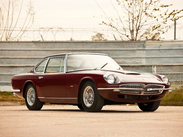 Maserati Mexico 5.0 MT (290 л.с.) -  1967 – 1972, купе