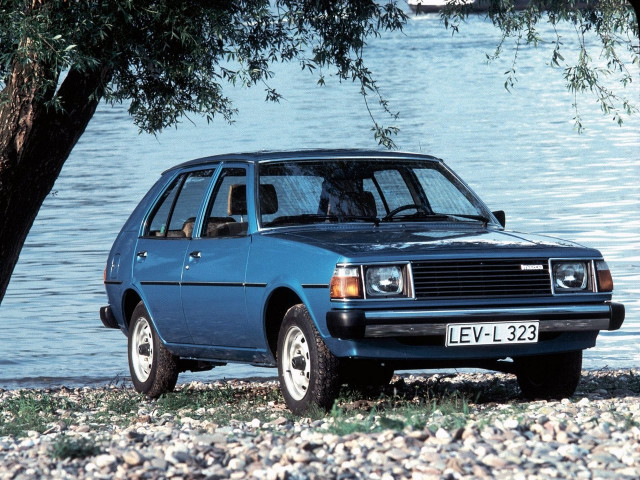 Mazda 323 1.5 AT (70 л.с.) - I (FA) 1977 – 1986, хэтчбек 5 дв.
