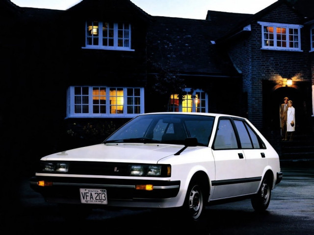 Nissan Langley 1.5 AT (95 л.с.) - II (N12) 1982 – 1986, хэтчбек 5 дв.