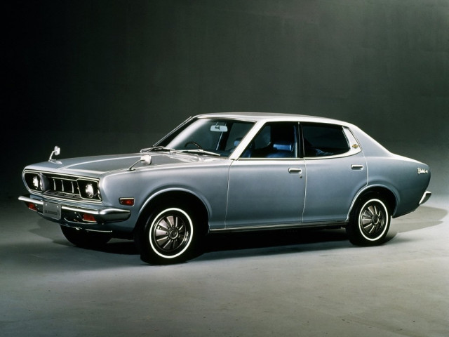 Nissan Bluebird 1.6 MT (82 л.с.) - IV (610) 1971 – 1976, седан