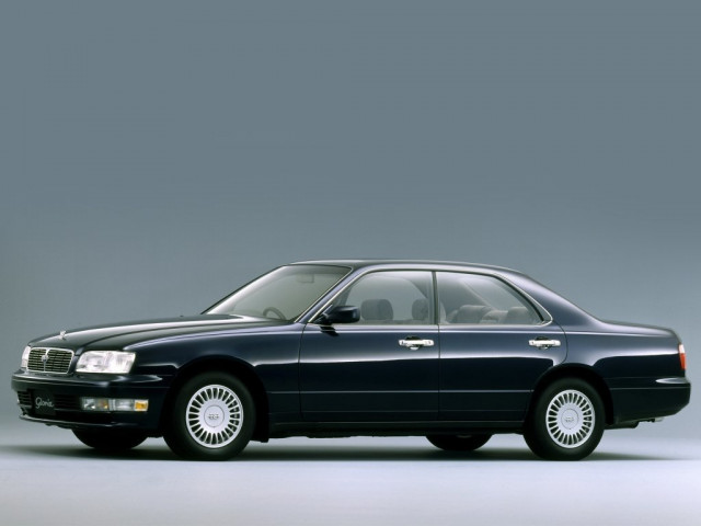 Nissan Gloria 2.5 AT (190 л.с.) - X (Y33) 1995 – 1999, седан
