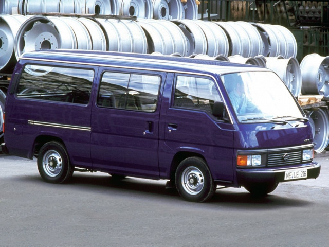 Nissan Urvan 2.7D MT (85 л.с.) - III (E24) 1986 – 2001, минивэн