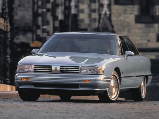 Oldsmobile Ninety-Eight 3.8 AT (243 л.с.) - XI 1991 – 1996, седан