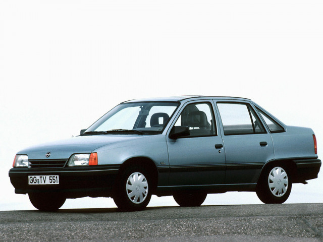 Opel Kadett 1.8 MT (90 л.с.) - E Рестайлинг 1989 – 1993, седан