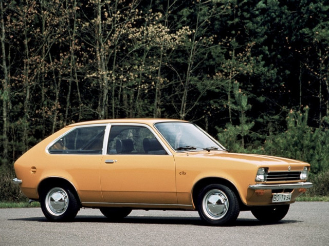 Opel Kadett 1.6 AT (75 л.с.) - C 1973 – 1979, хэтчбек 3 дв.