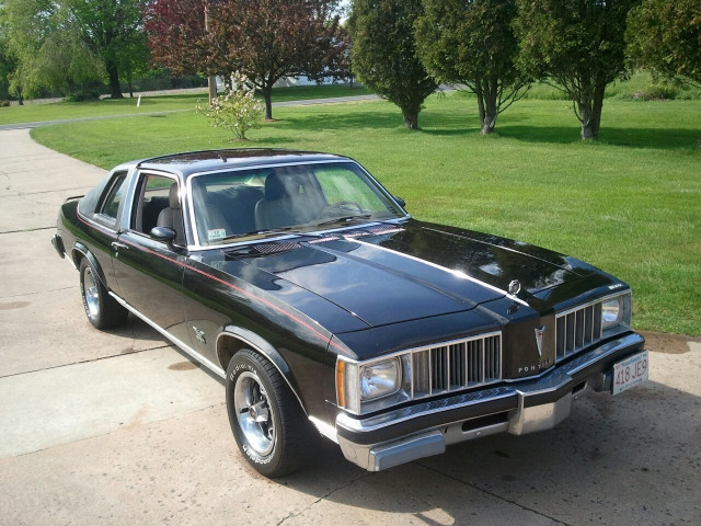 Pontiac I купе 1977-1979
