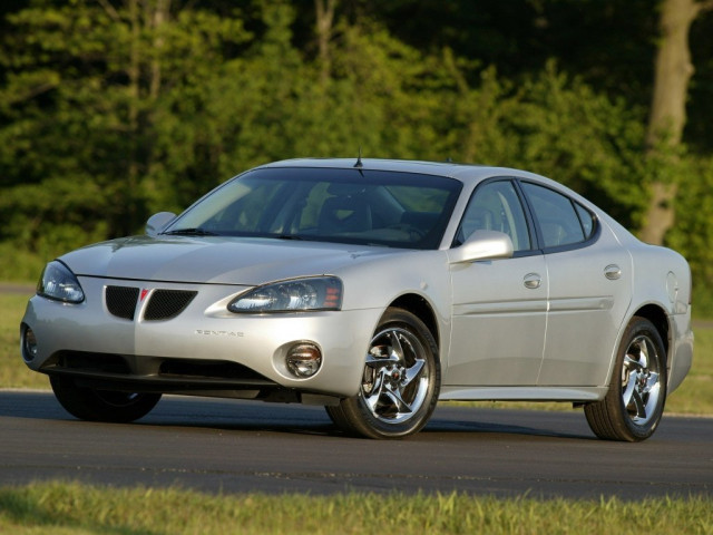 Pontiac VII седан 2004-2008