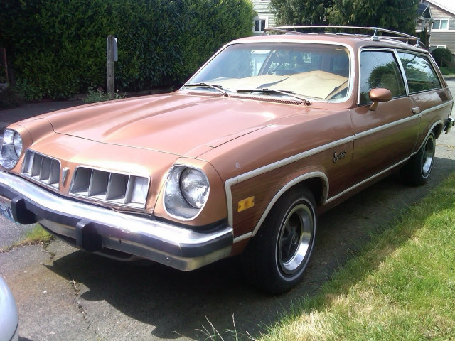 Pontiac Sunbird 2.5 MT (92 л.с.) - I 1975 – 1980, универсал 3 дв.