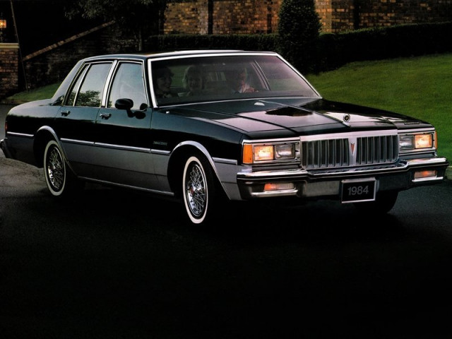Pontiac седан 1971-1986