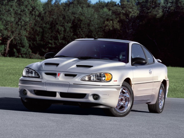 Pontiac Grand AM 2.2 AT (140 л.с.) - V 1998 – 2005, купе