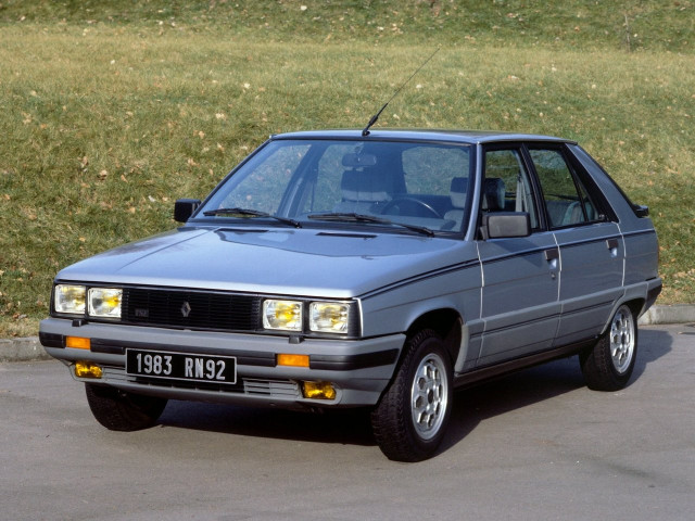 Renault 11 1.7 MT (87 л.с.) -  1983 – 1989, хэтчбек 5 дв.