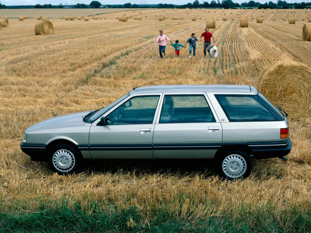 Renault 21 2.0 AT (120 л.с.) -  1986 – 1995, универсал 5 дв.