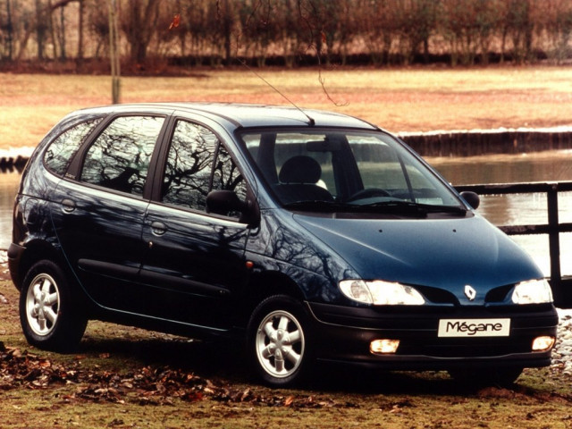 Renault Scenic 2.0 MT (114 л.с.) - I 1996 – 1999, компактвэн