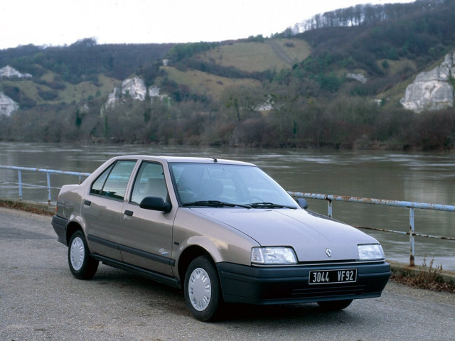 Renault 19 1.9D MT (64 л.с.) - I 1988 – 1992, седан