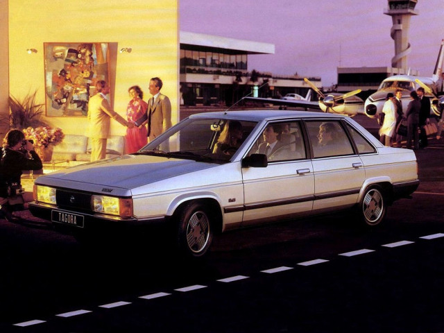 Talbot Tagora 2.2 AT (116 л.с.) -  1980 – 1987, седан