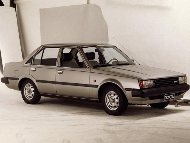 Toyota Carina 1.9 AT (100 л.с.) - III (A60) 1982 – 1988, седан