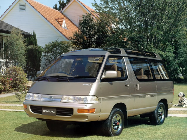 Toyota Town Ace 2.0D AT (85 л.с.) - III 1992 – 1996, компактвэн